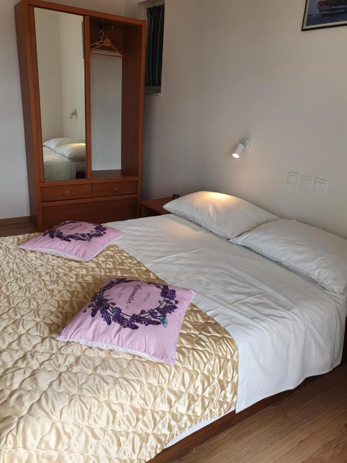 Apartmani Babic Дугі-Рат Екстер'єр фото